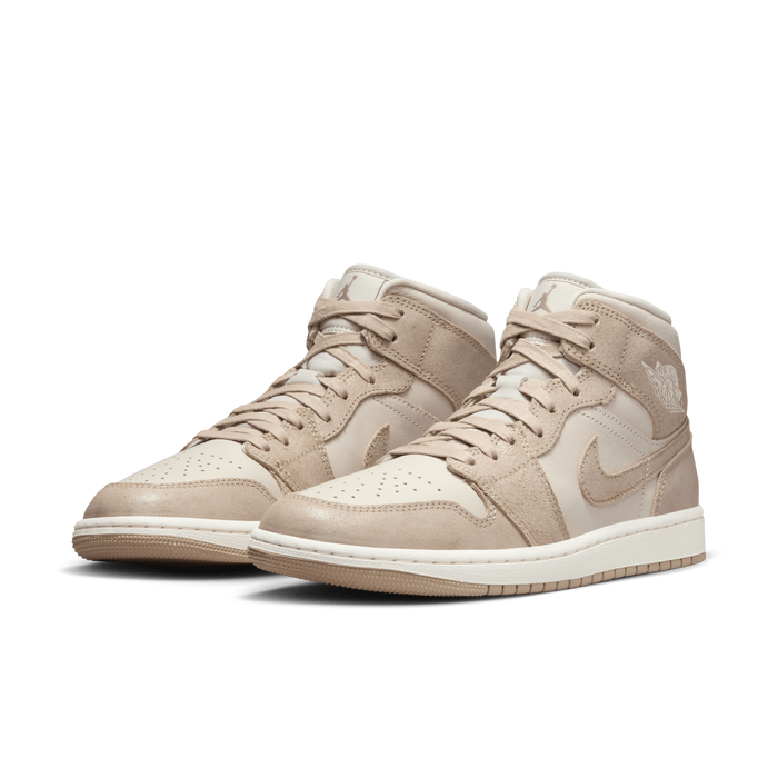 Womens Air Jordan 1 Mid SE Shoe