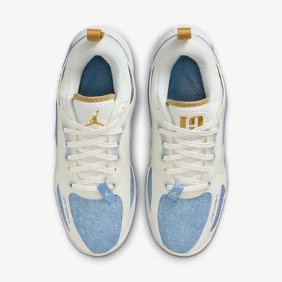 Womens Jordan Heir Basketball Shoe