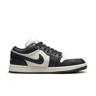 Womens Air Jordan 1 Low SE Shoe