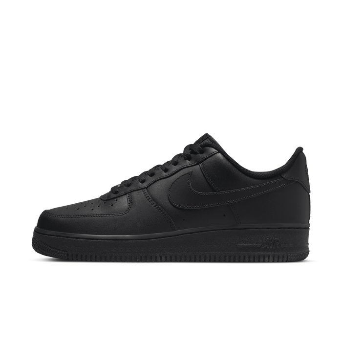 Air Force 1 07 LE Shoe