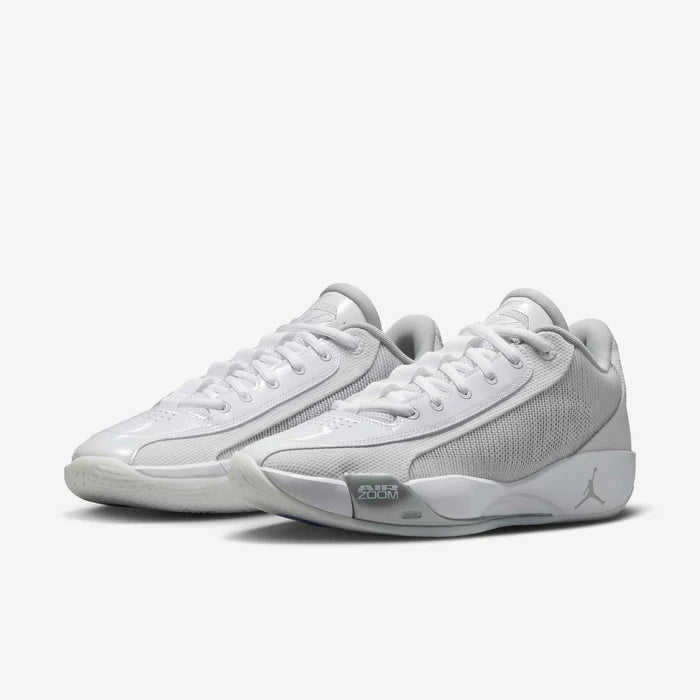 Mens Luka .77 Basketball Shoe