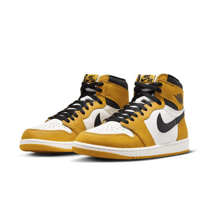 Mens Air Jordan 1 High Retro Remastered Shoe