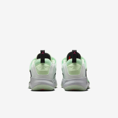 Kids Luka 4 Navigator Basketball Shoe