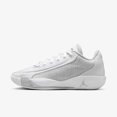 Mens Luka .77 Basketball Shoe