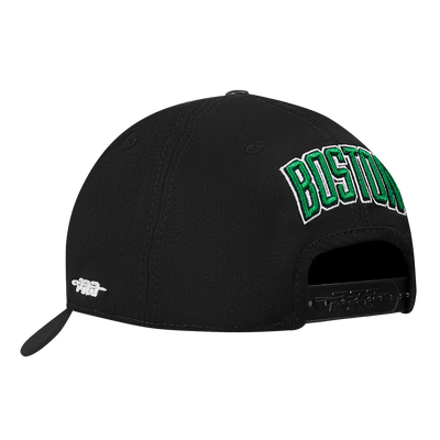 Mens Boston Celtics Classic Logo Snapback Cap