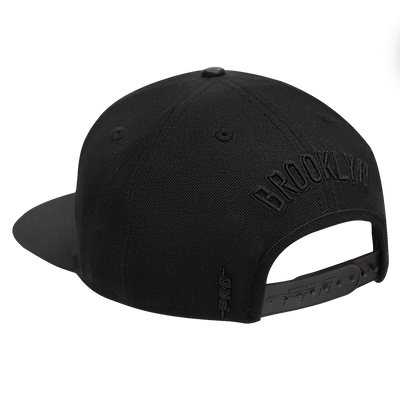 Mens Brooklyn Nets Classic Triple Black Snapback Cap