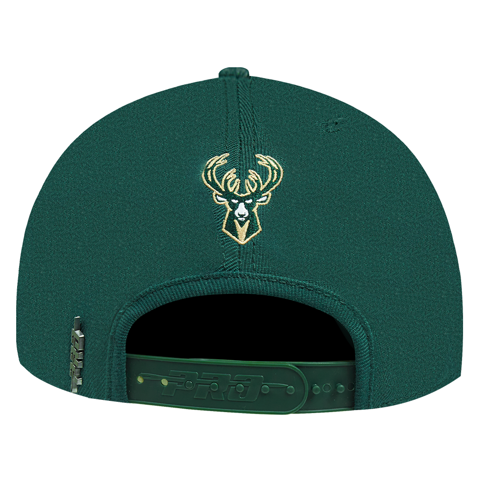 Mens Milwaukee Bucks Wingspan Snapback Cap