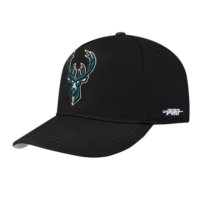 Mens Milwaukee Bucks Classic Logo Snapback Cap