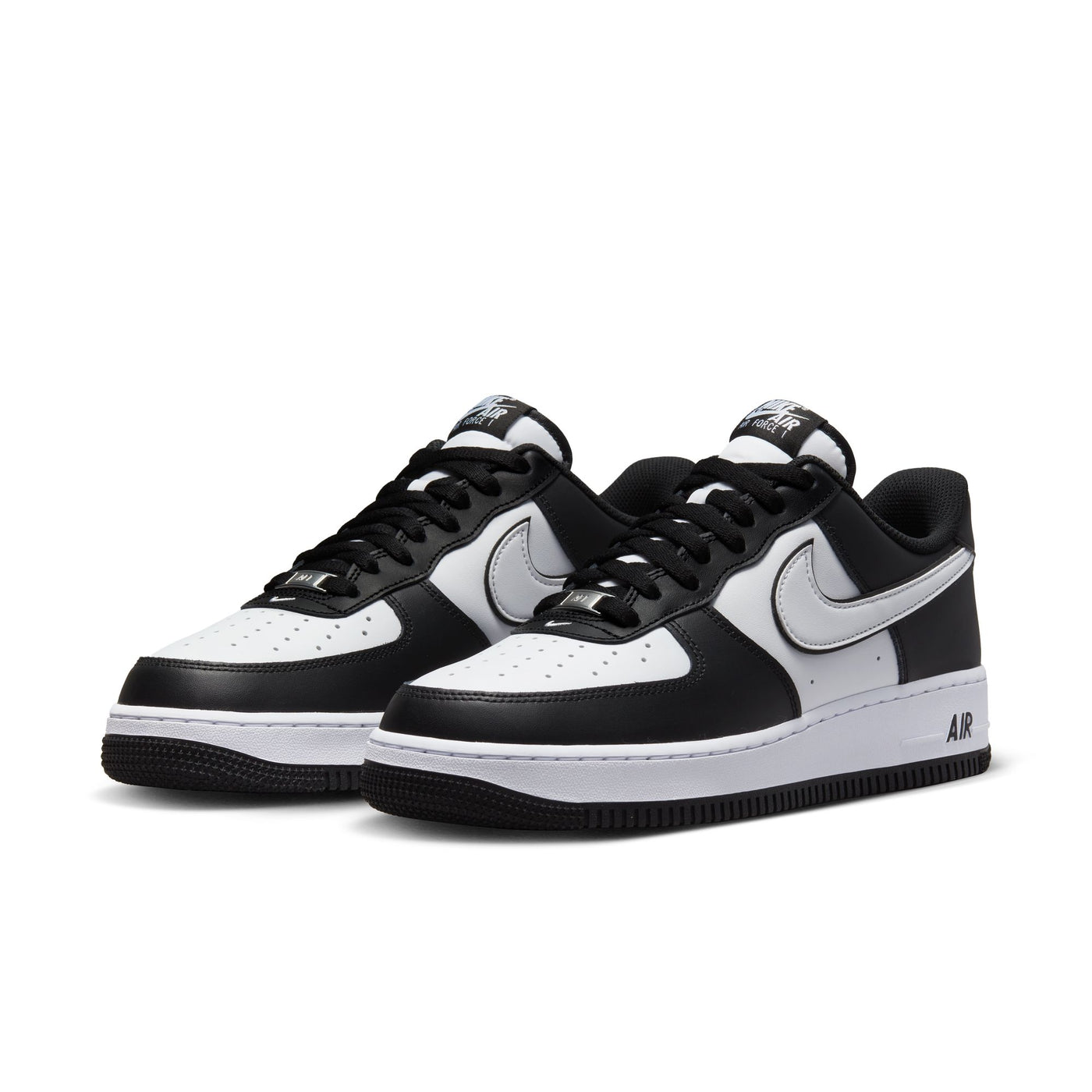 Mens AIR FORCE 1 '07 Shoe