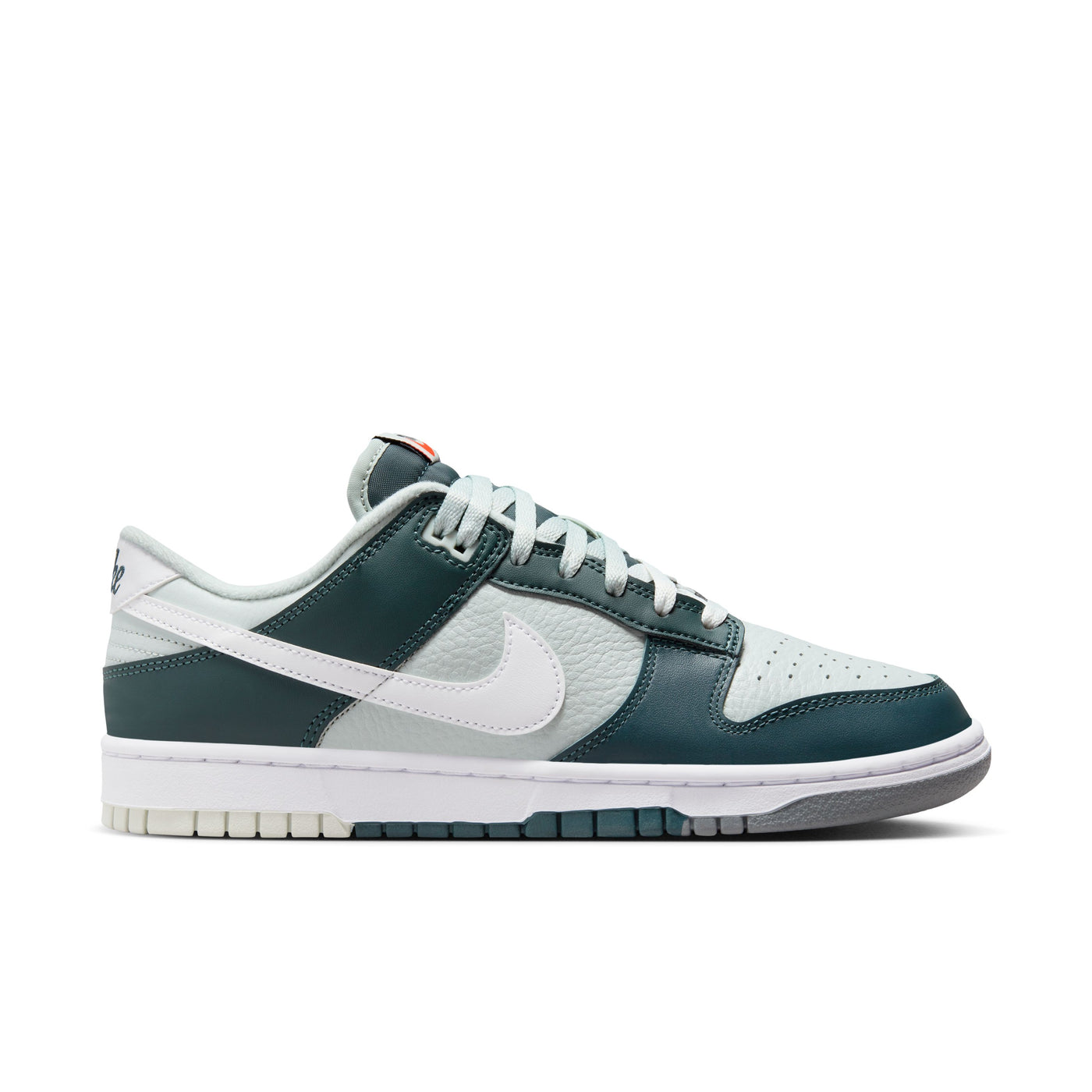 Dunk Low Retro PRM RMX Shoe