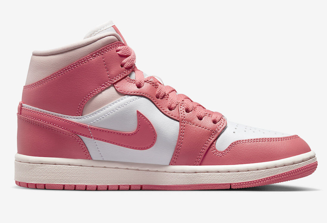 Womens Air Jordan 1 Mid Shoe