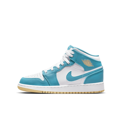 Boys Air Jordan 1 Mid Shoe