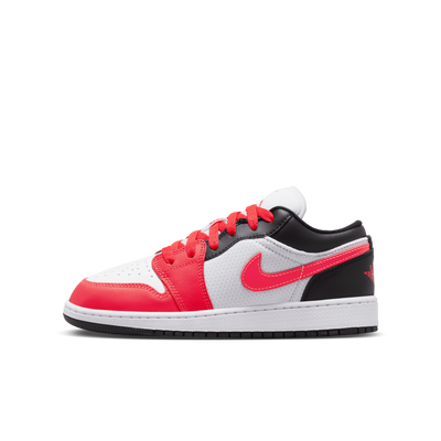 Junior Air Jordan 1 Low Shoe