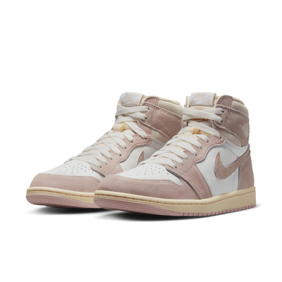 Womens Air Jordan 1 High Retro OG Remastered Shoe