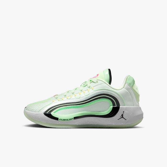 Junior Luka 4 Navigator Basketball Shoe