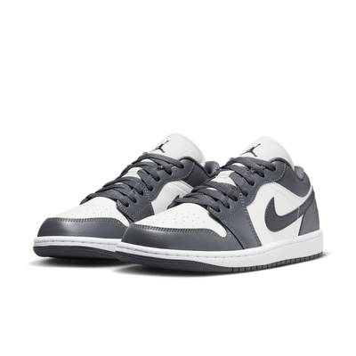 Womens AIR JORDAN 1 LOW Shoe