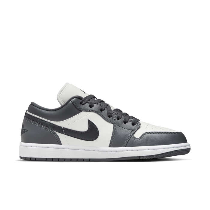 Womens AIR JORDAN 1 LOW Shoe