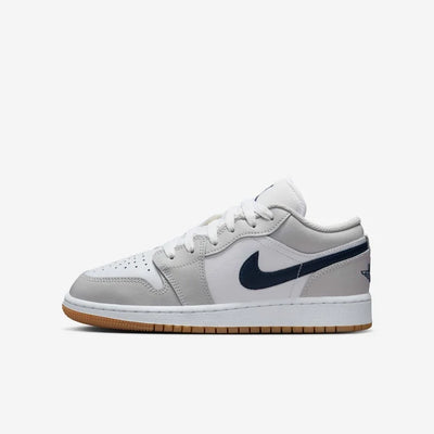 Junior Jordan 1 Low Shoe