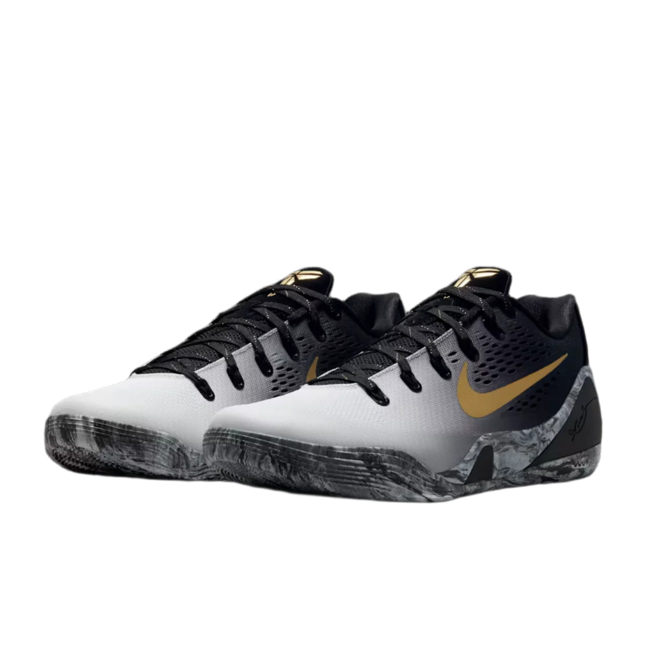 Mens Kobe Stitches Low EM Basketball Shoe