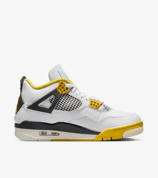 Womens Air Jordan 4 Retro Shoe